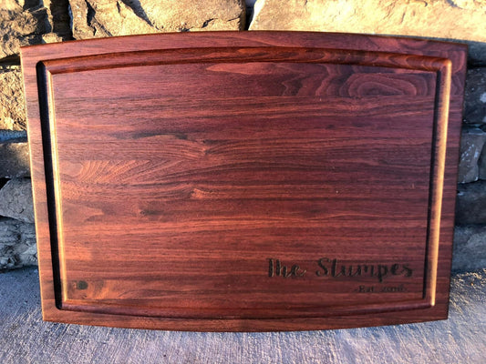 Personalized Walnut Cutting Board - Custom Gift with Engraving & Gift Wrap